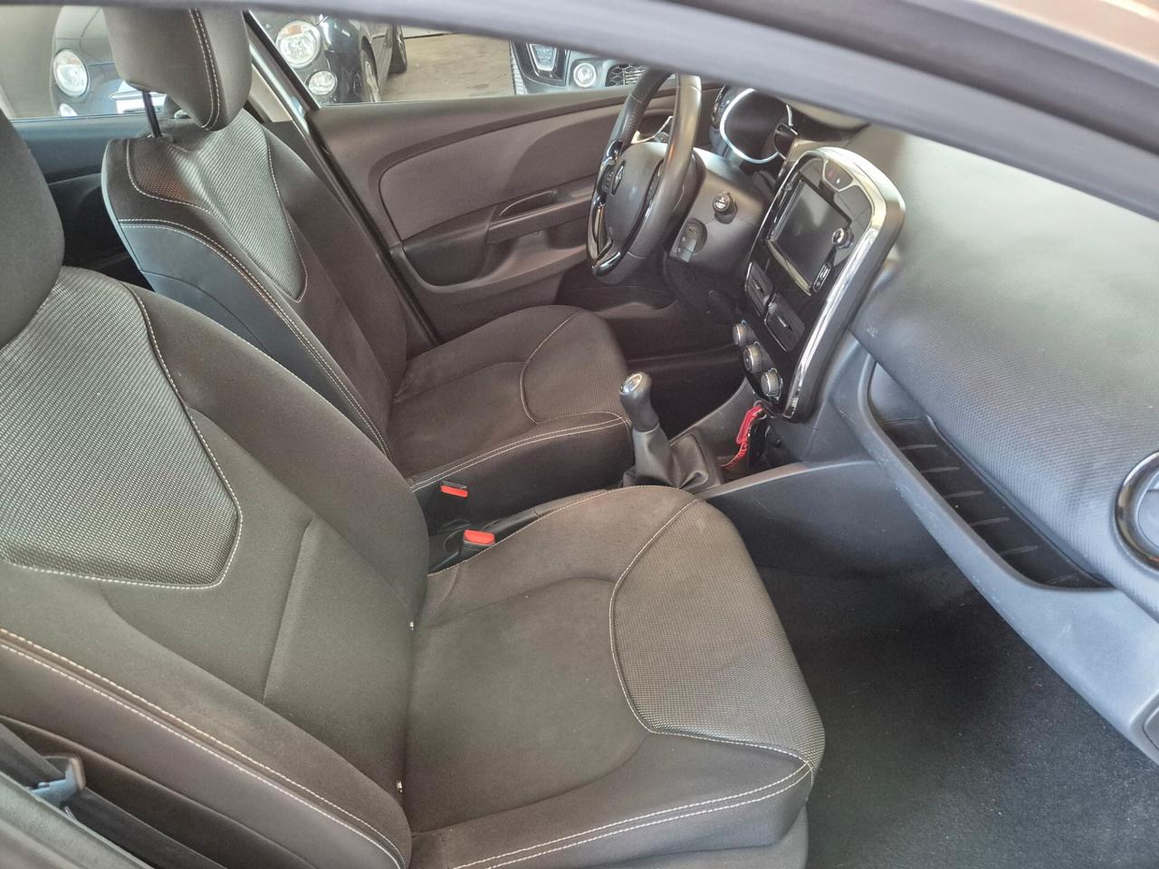 Renault Clio 1.2 75CV 5 porte Wave