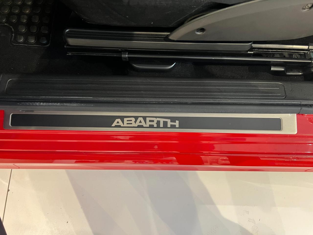 Abarth 595 1.4 Turbo T-Jet 180 CV Competizione