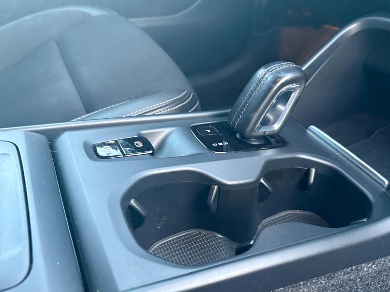 Volvo XC40 2.0 d3 150 CV Momentum my20 2WD