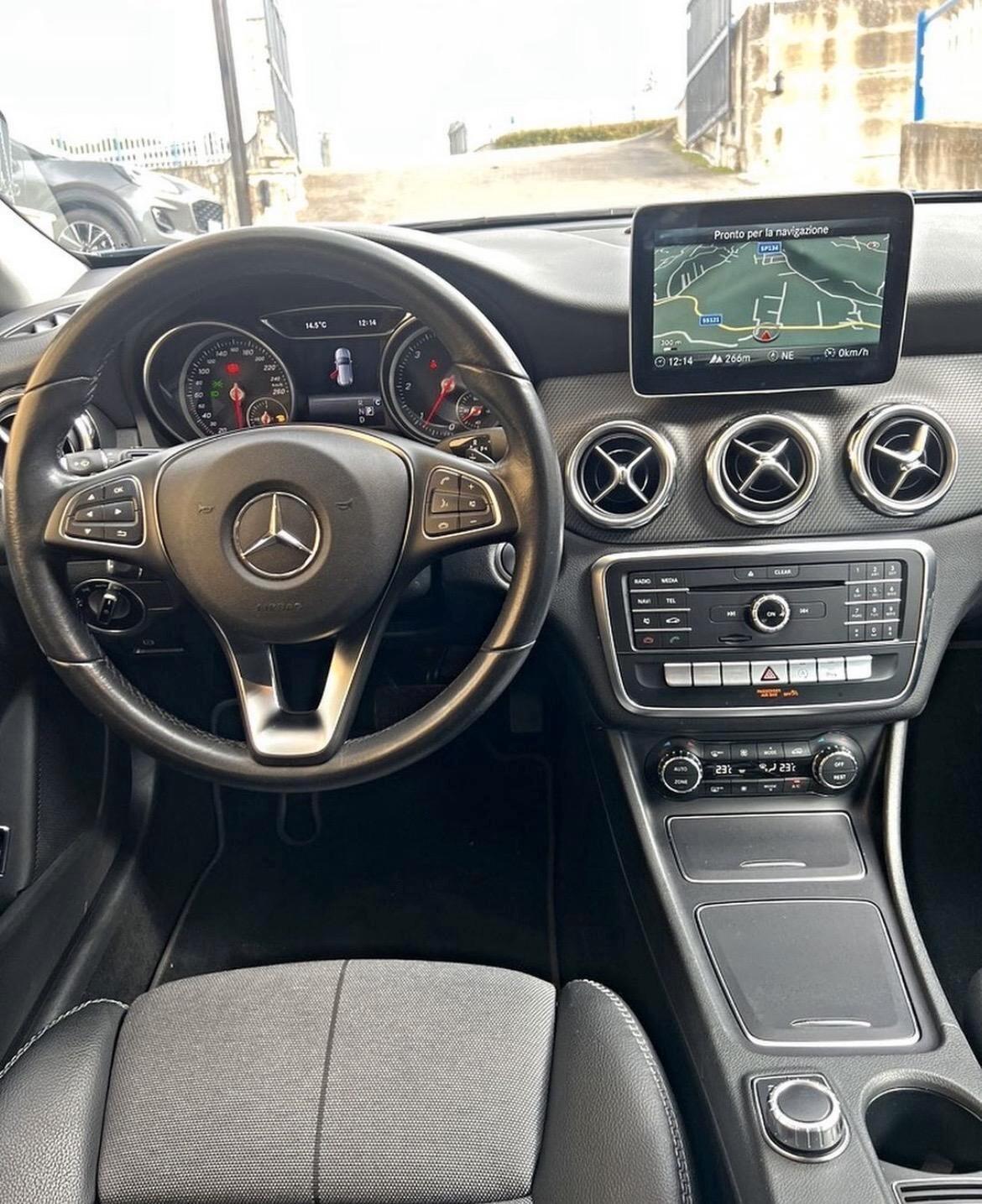 Mercedes-benz GLA 200 Sport 2.2 cdi 136cv 2019