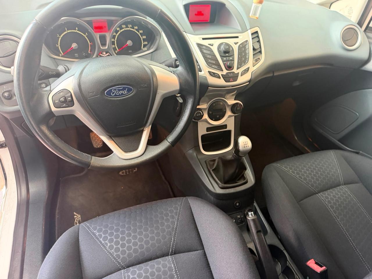 Ford Fiesta 1.4 5 porte Bz.- GPL Titanium