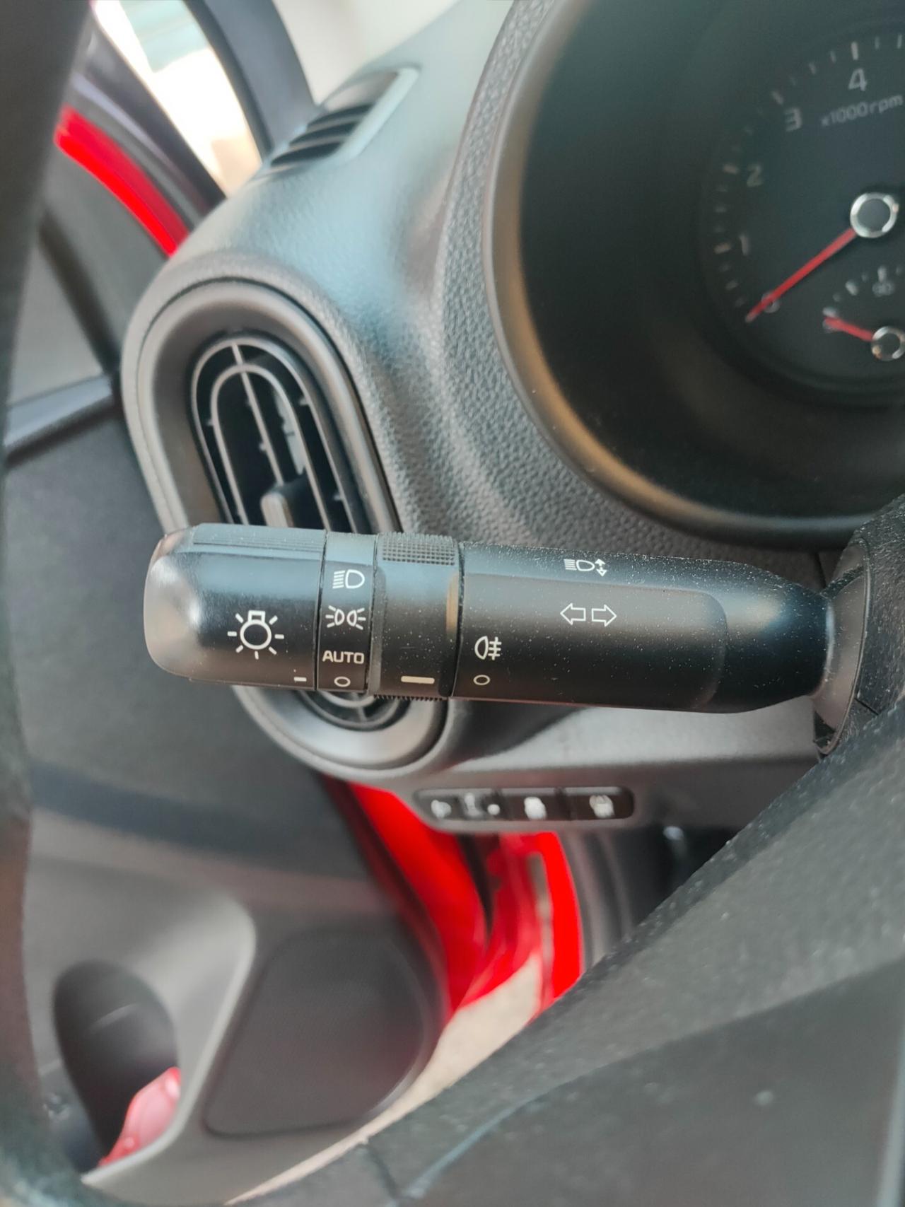Kia Picanto 1.0 12V 5 porte X Line