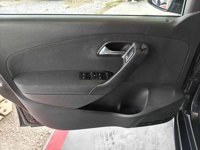 VOLKSWAGEN Polo 1.2 TSI 4 cilindri 90 cv