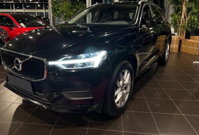 VOLVO XC60 B4 (d) Geartronic Momentum Pro