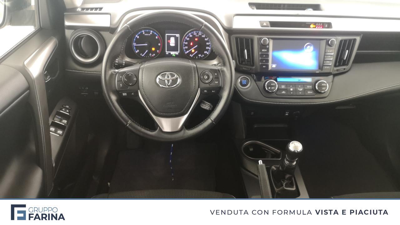 TOYOTA Rav4 IV 2016 - Rav4 2.0 d-4d Lounge 2wd mt