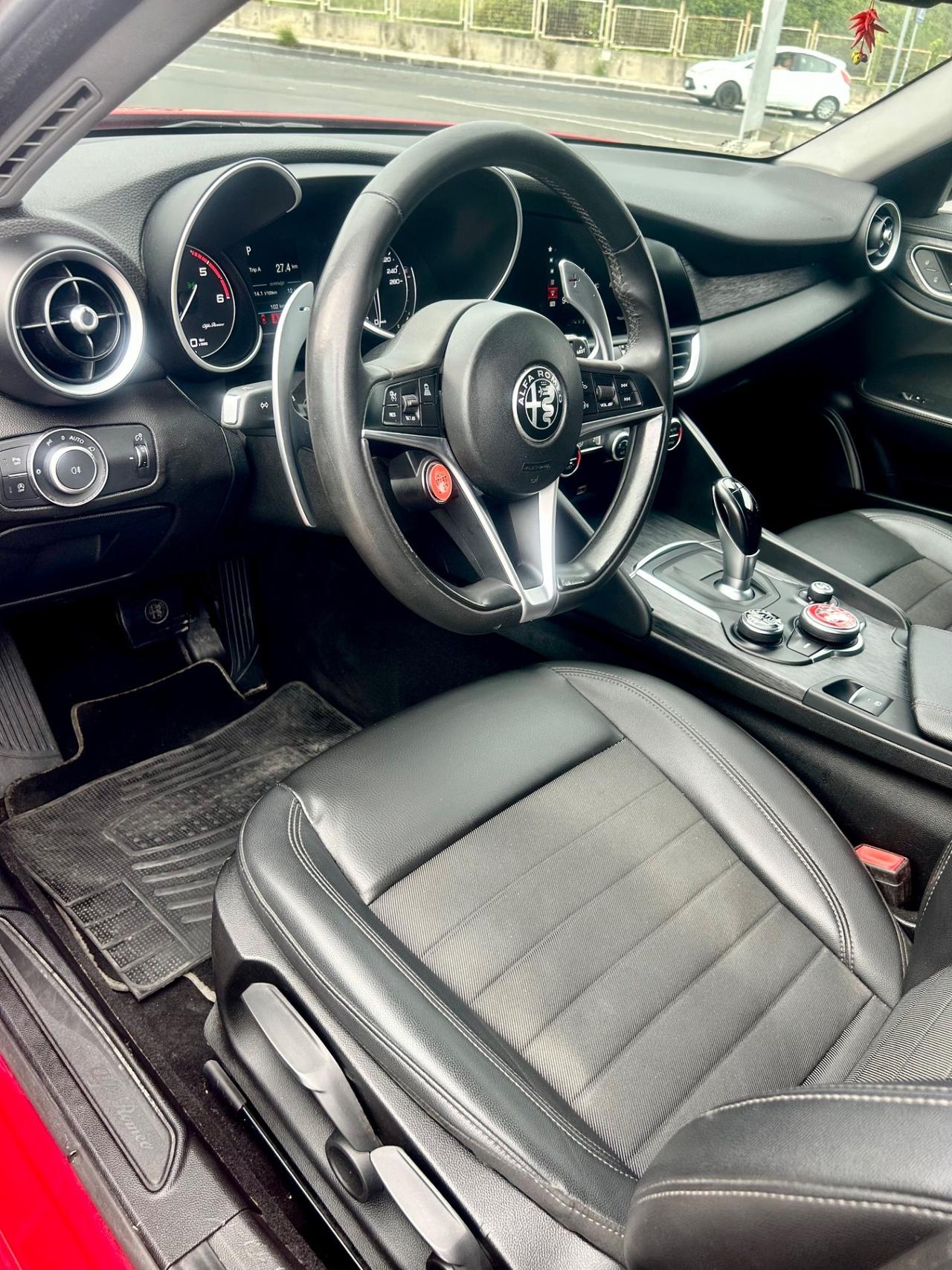 Alfa Romeo Giulia 2.2 Turbodiesel 160 CV AT8 Super q2