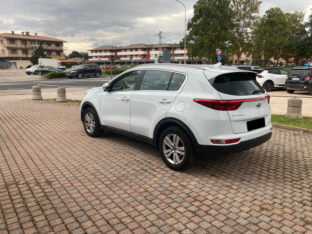 Kia Sportage 1.7 crdi 2wd EURO6B **NEOPATENTATI **