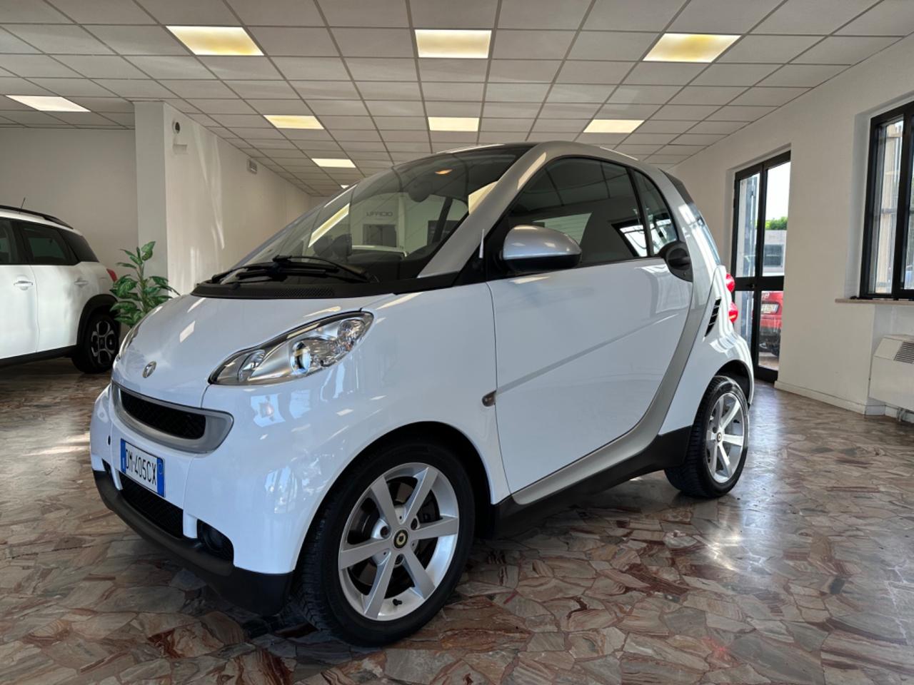 Smart ForTwo 1000 52 kW coupé pulse servosterzo