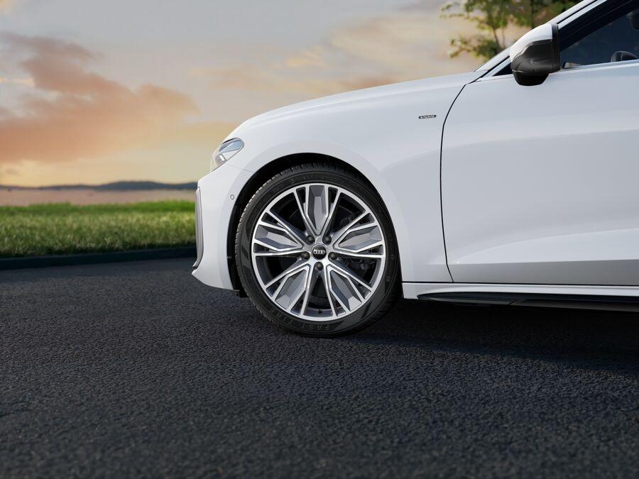 AUDI Audi A5 Sedan S line edition e-hybrid quattro 220 kW S tronic