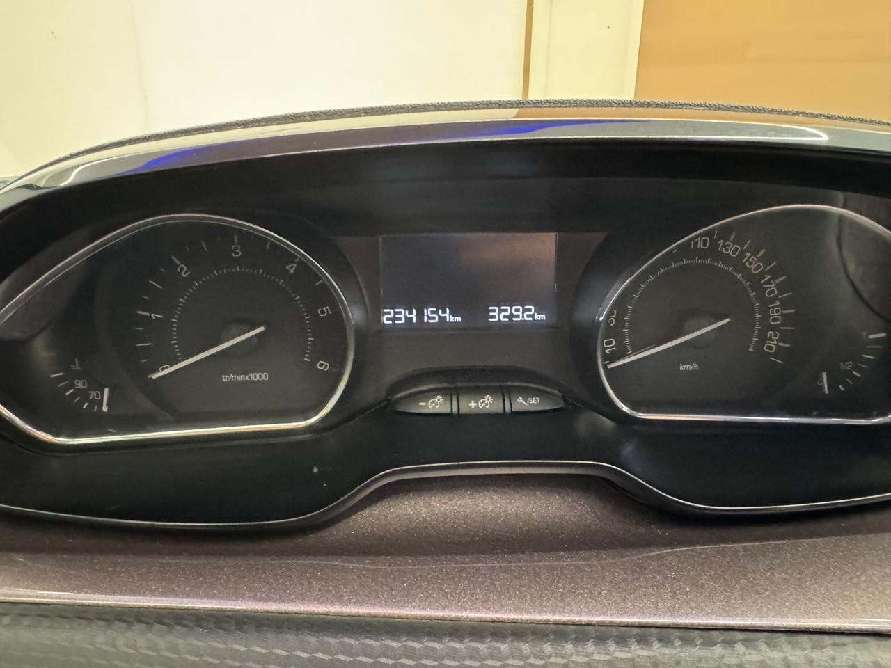 Peugeot 2008 1.4 HDi 68CV Active