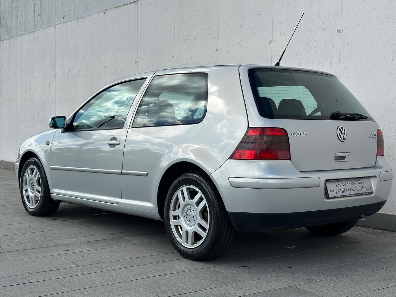 Volkswagen Golf GTI 1.8 turbo 20V cat 3p.
