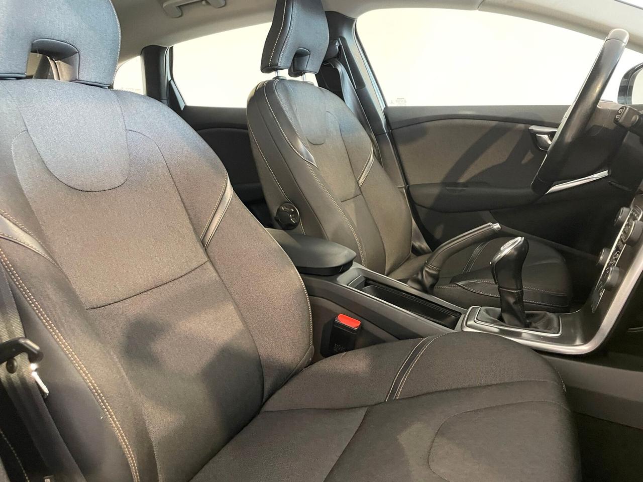 V40 CROSS COUNTRY 1.6D 115 CV 6 MARCE X NEOPATENTATI