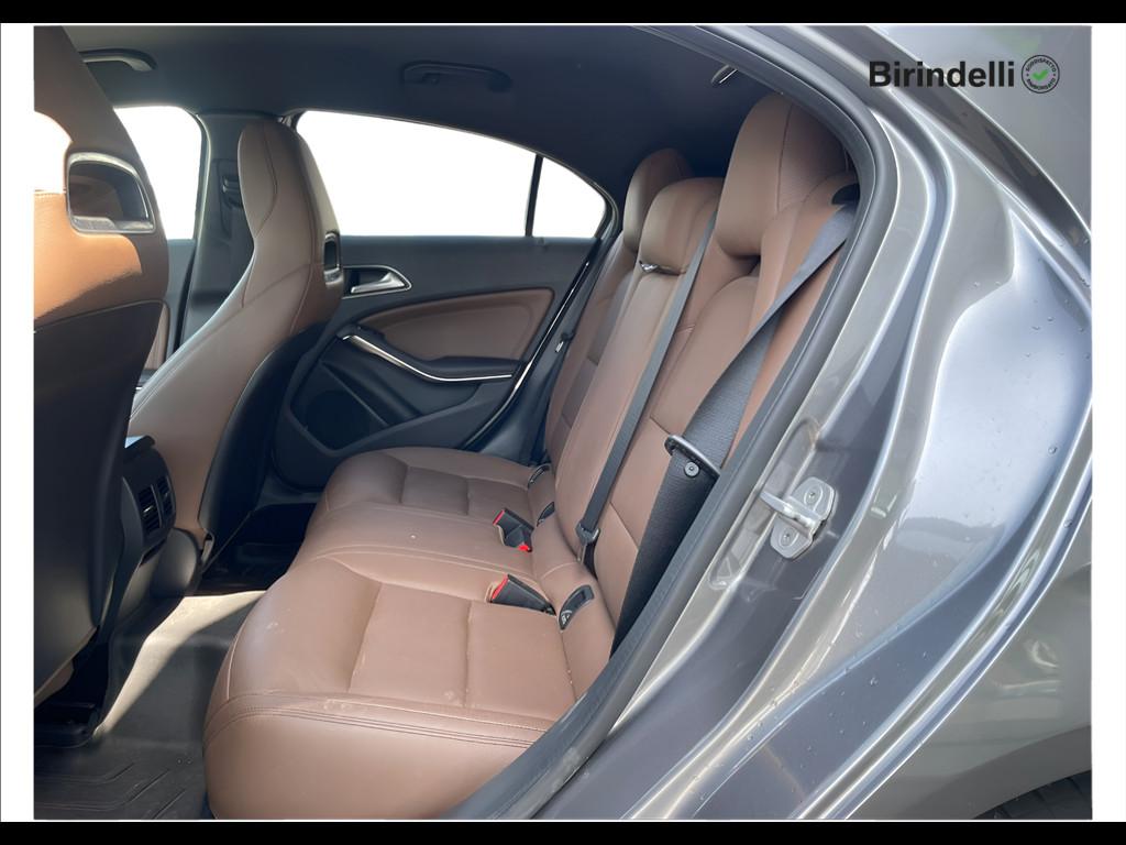 Mercedes-Benz Classe A (W176) - A 180 d Automatic Premium
