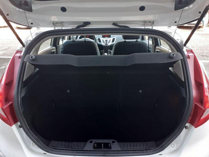 Ford Fiesta Fiesta 5p 1.4 16v Titanium Business Gpl