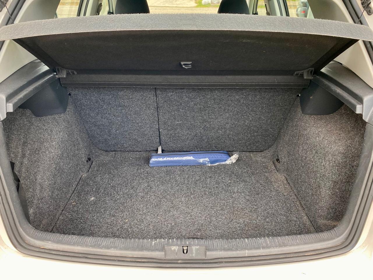 Volkswagen Golf 1.4 benzina 80 cv. *65.200 km
