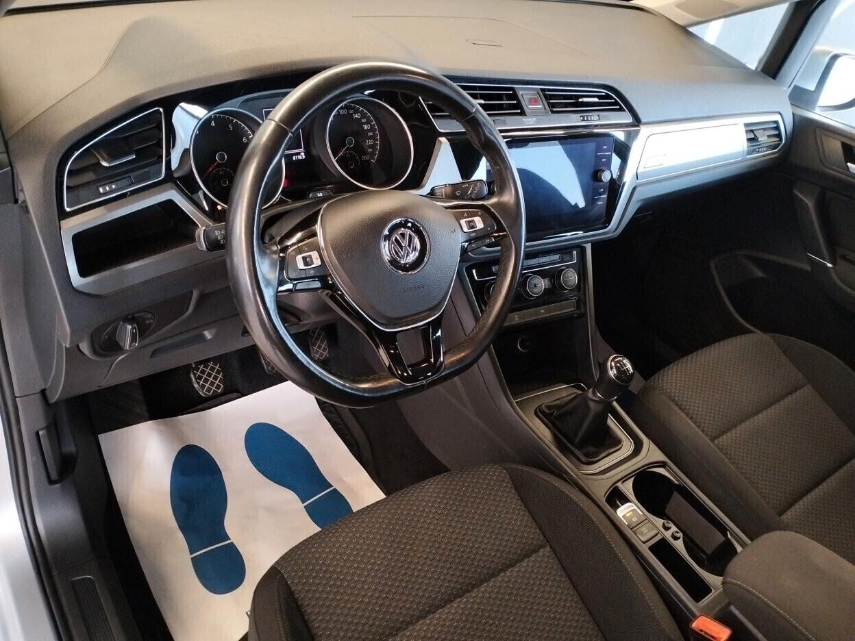 Volkswagen Touran 1.5 tsi Business