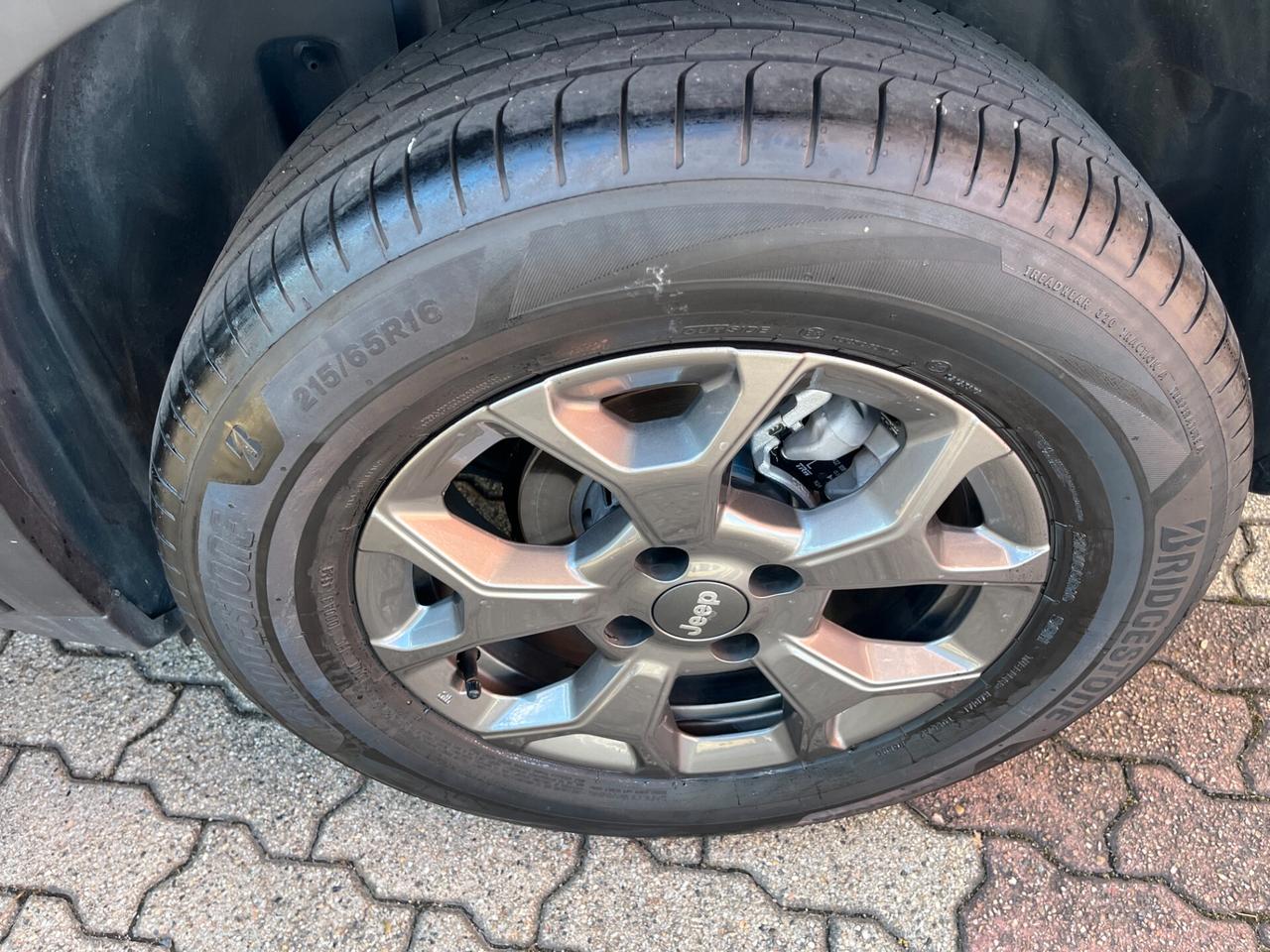 Jeep Avenger 1.2 100 CV Longitude - 9.900km