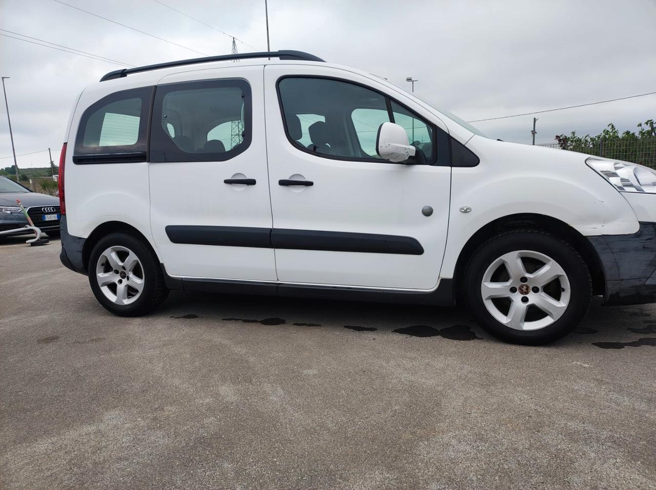 Peugeot Partner Tepee 1.6 VTi 120CV Outdoor GPL
