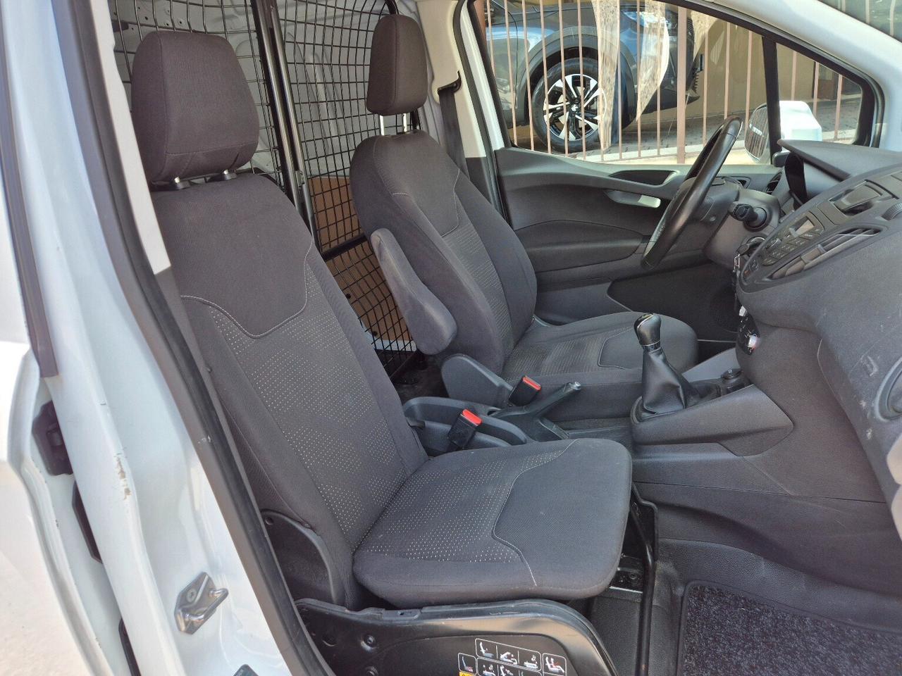 Ford Transit Courier 1.5 TDCi 75CV Van Entry