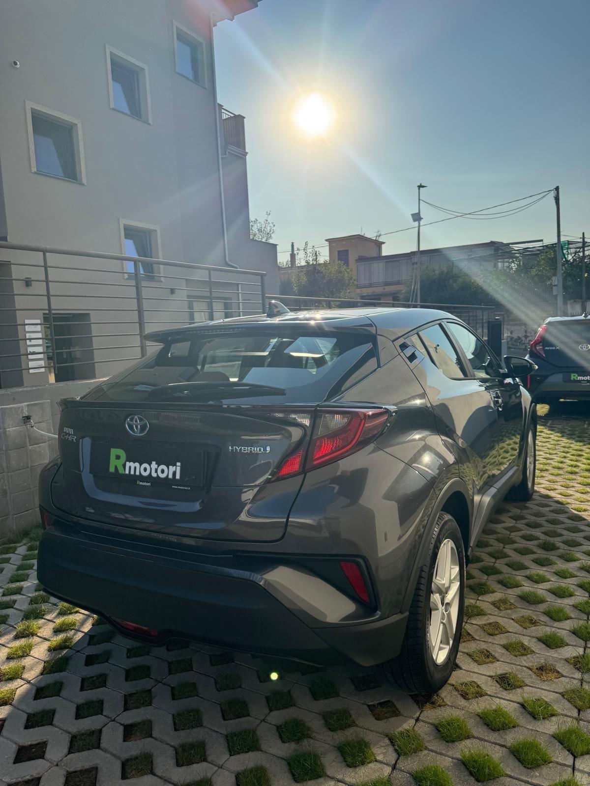 Toyota C-HR 1.8 Hybrid E-CVT Active