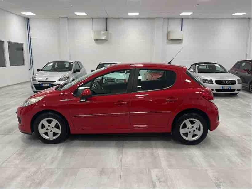 Peugeot 207 1.4 8V 75CV 5p.