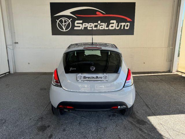 LANCIA Ypsilon 1.2 GPL Ecochic Silver