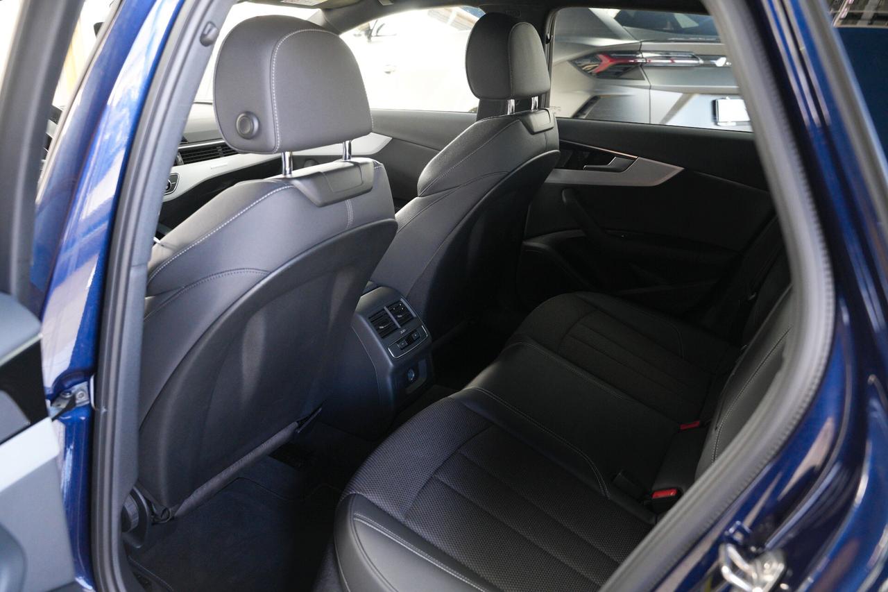 Audi A4 40 TDI S tronic line edition