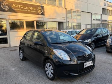 Toyota Yaris 1.0 5 porte Sol