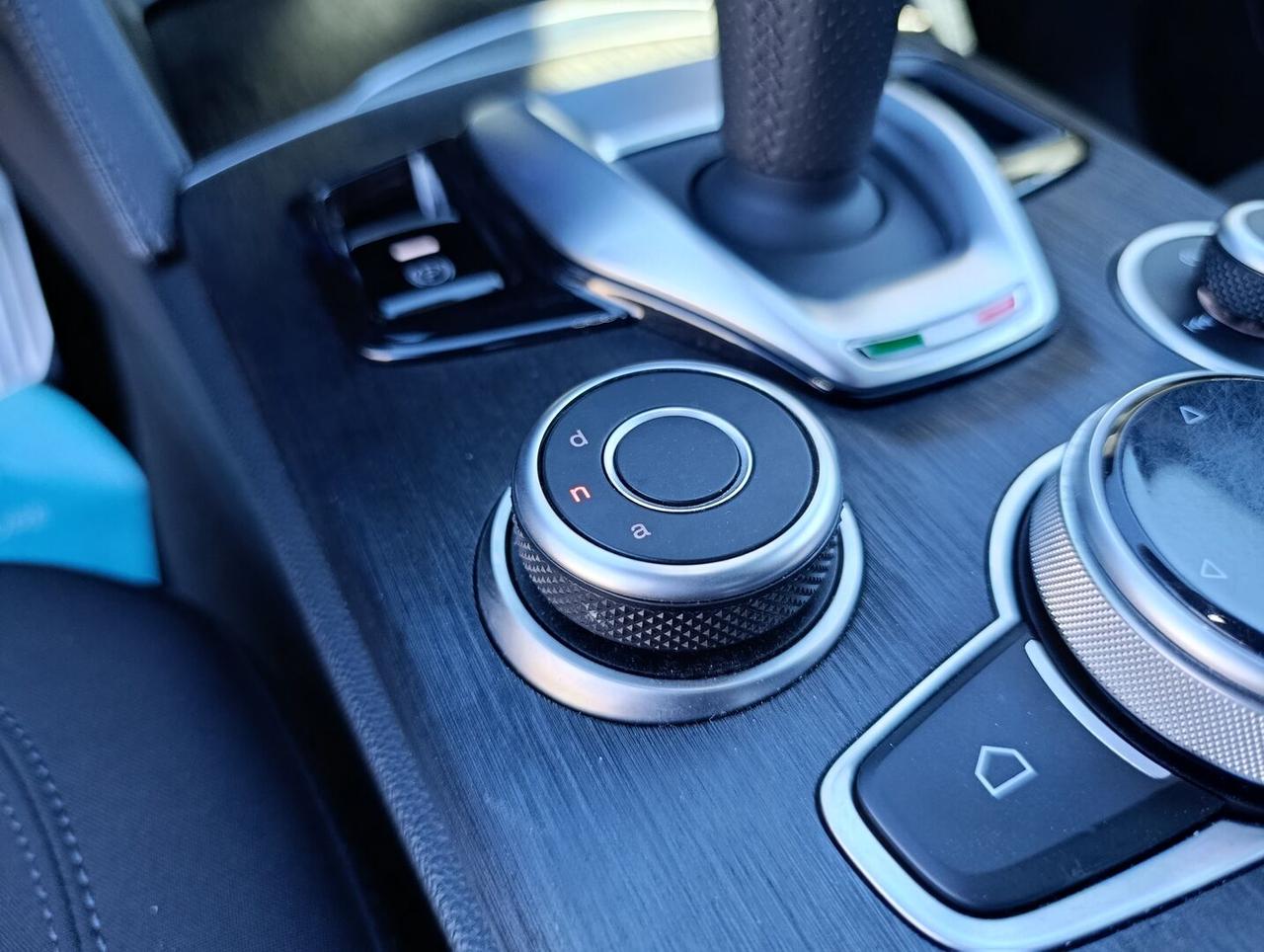 Alfa Romeo Stelvio 2.2 t Q4 190cv automatica