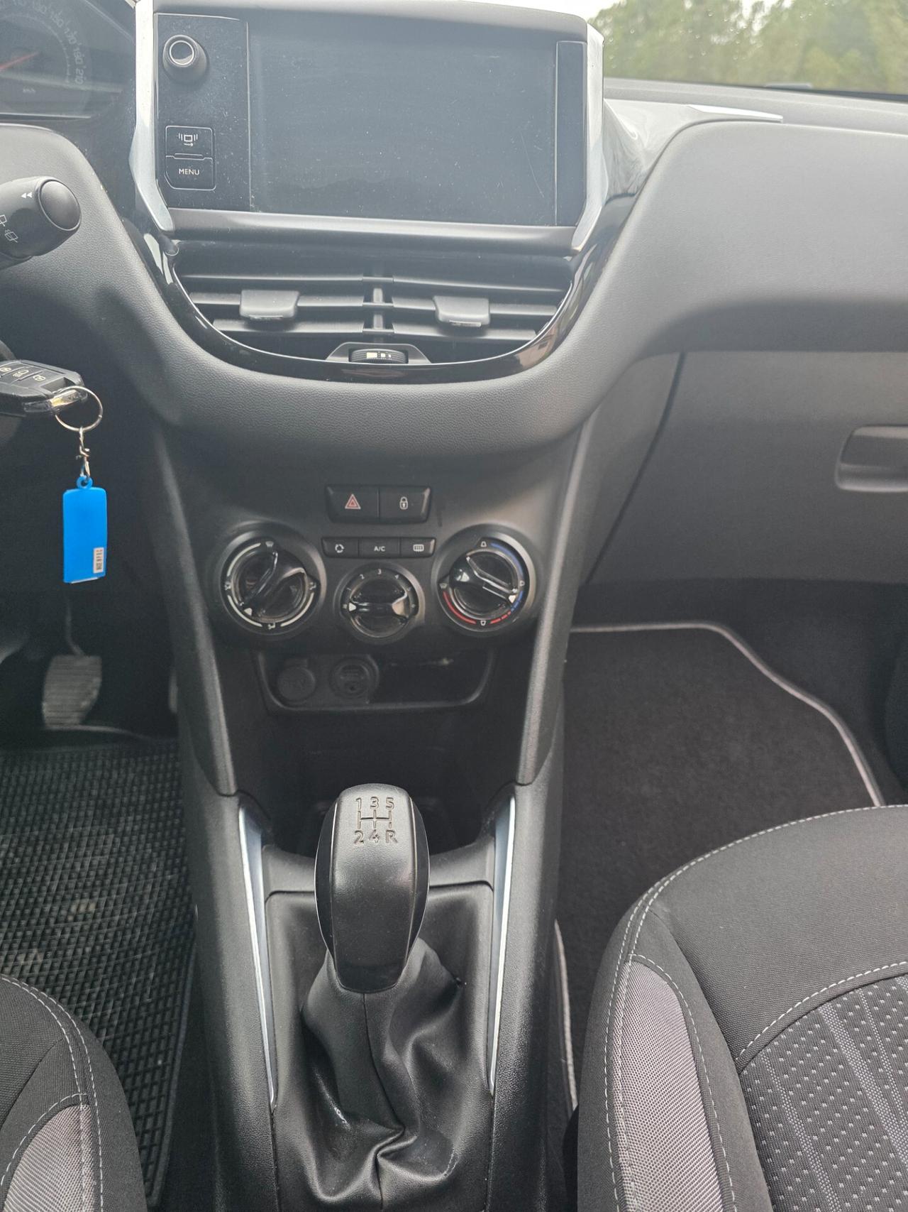 Peugeot 208 1.4 HDi 68 CV 3 porte Allure