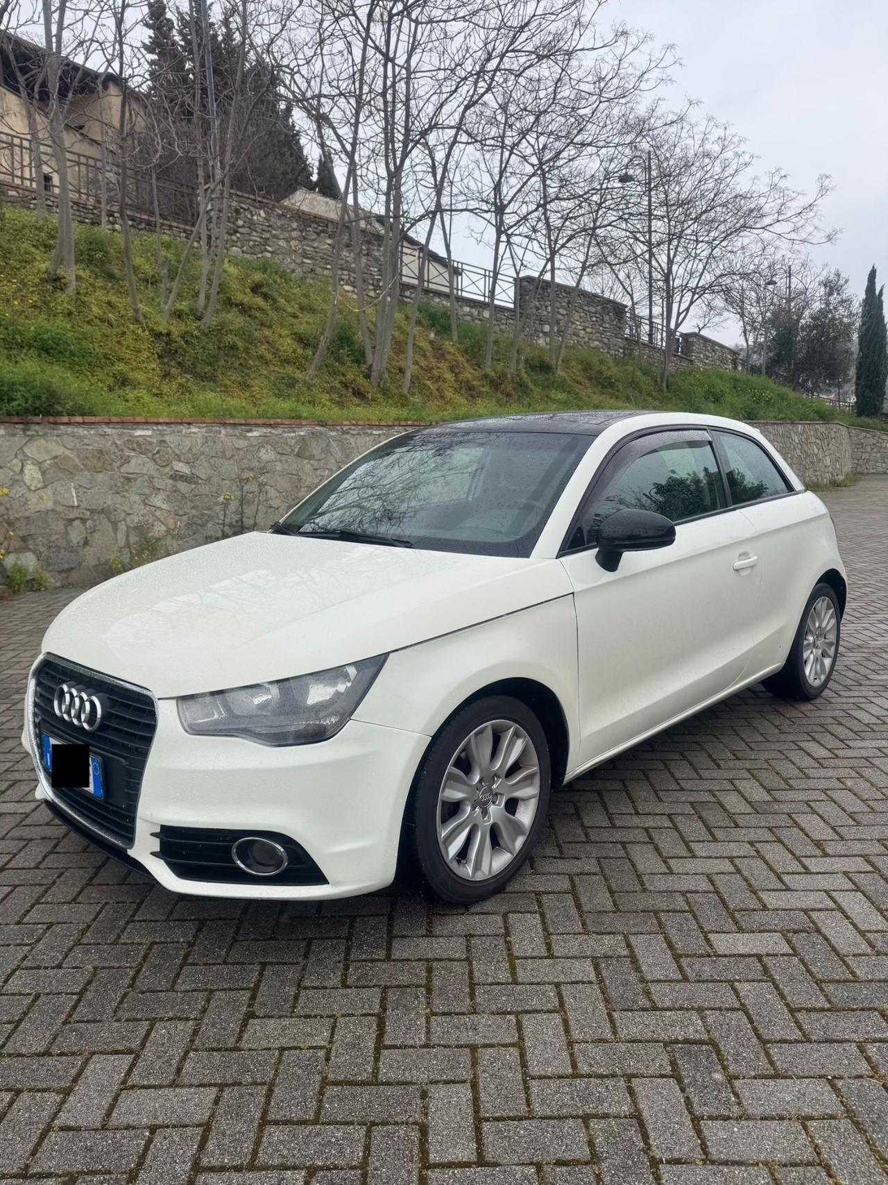 Audi A1 1.6 Diesel 90Cv TETTO 2012
