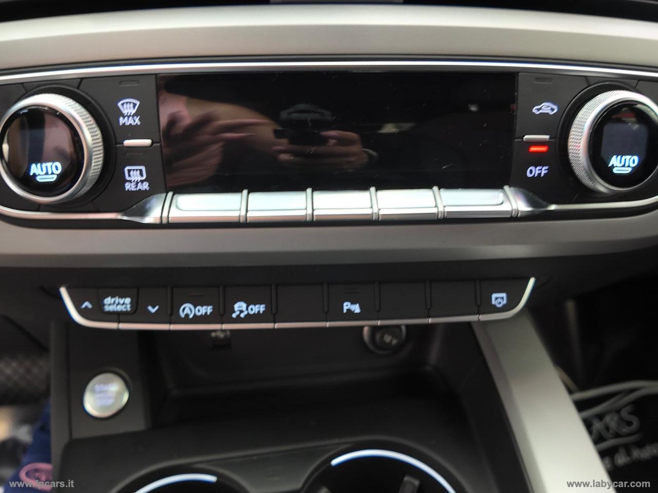 AUDI A4 30 TDI/136CV S tronic S line edition