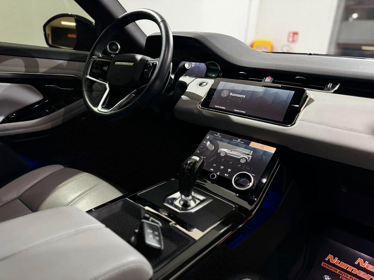 Range Rover Evoque 2.0 i4 R-Dynamic 163cv 2022 Autocarro