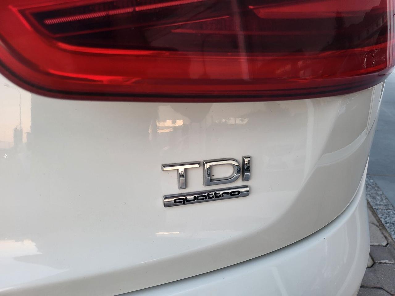 Audi Q3 2.0 TDI 177 CV QUATTRO - S TRONIC FARI LED / XENON PARK ASSIST