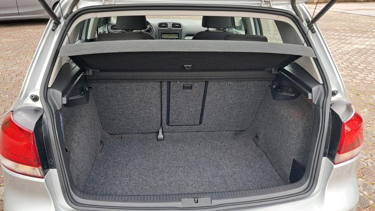 Volkswagen Golf 1.6 TDI DPF 5p. Highline