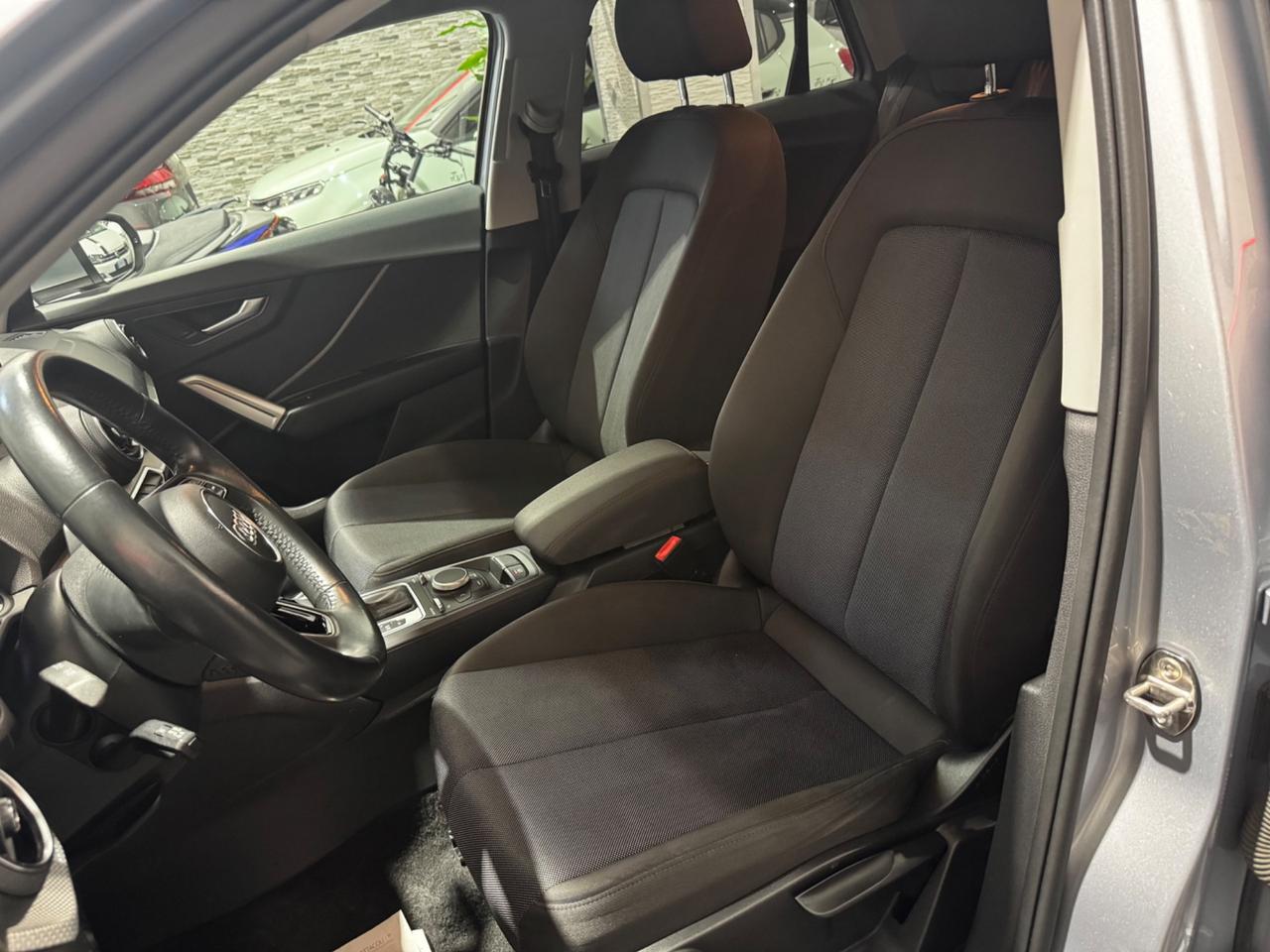 Audi Q2 30 TDI Business