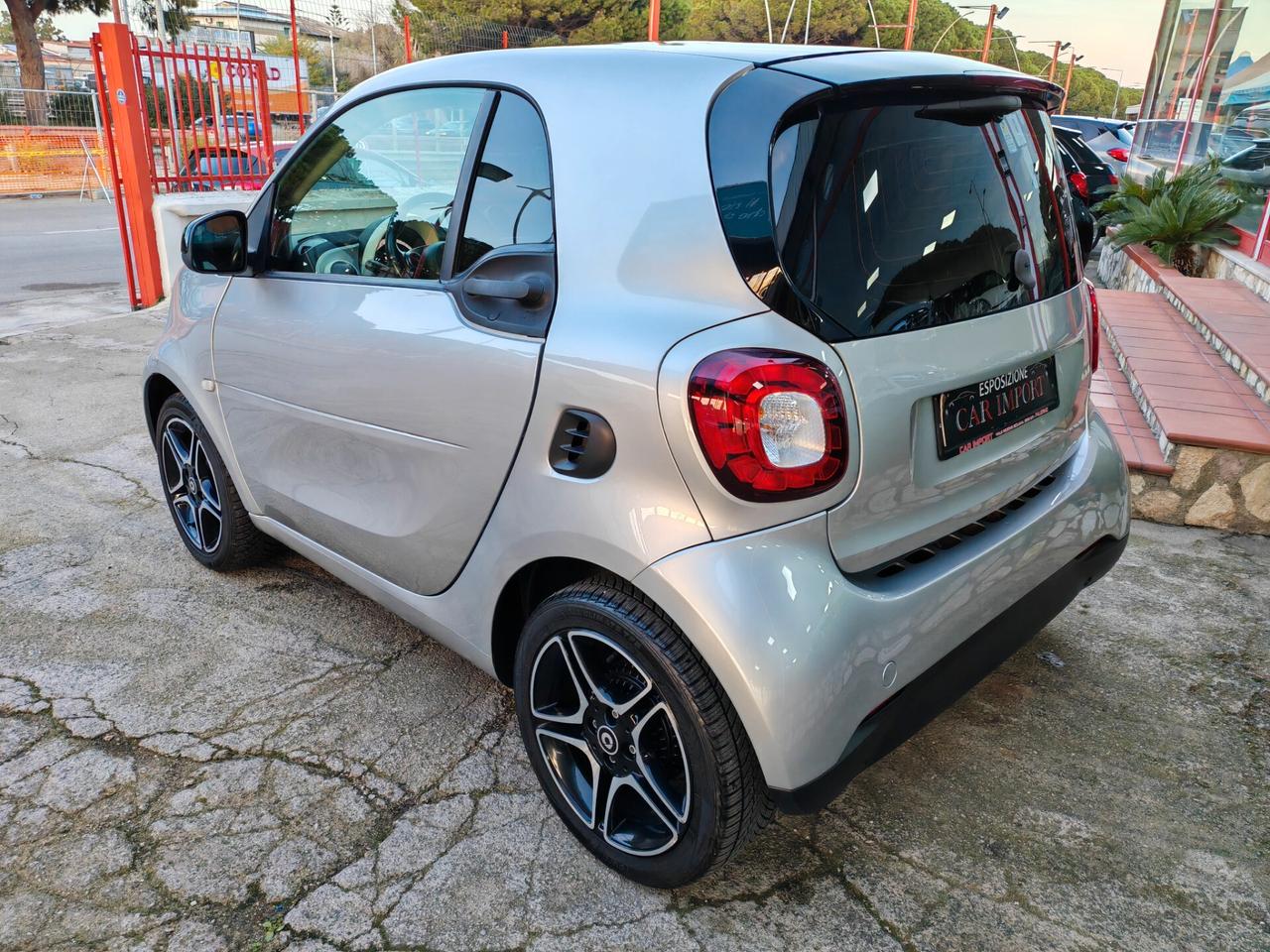 Smart Fortwo 1,0 benzina 07/2015 cv70