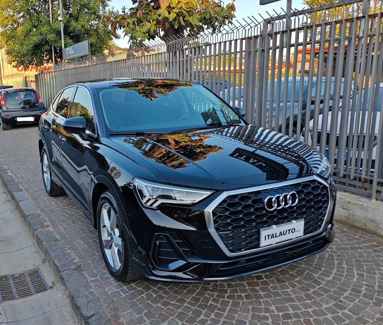 Audi Q3 SPB 35 TDI S tronic Business Plus