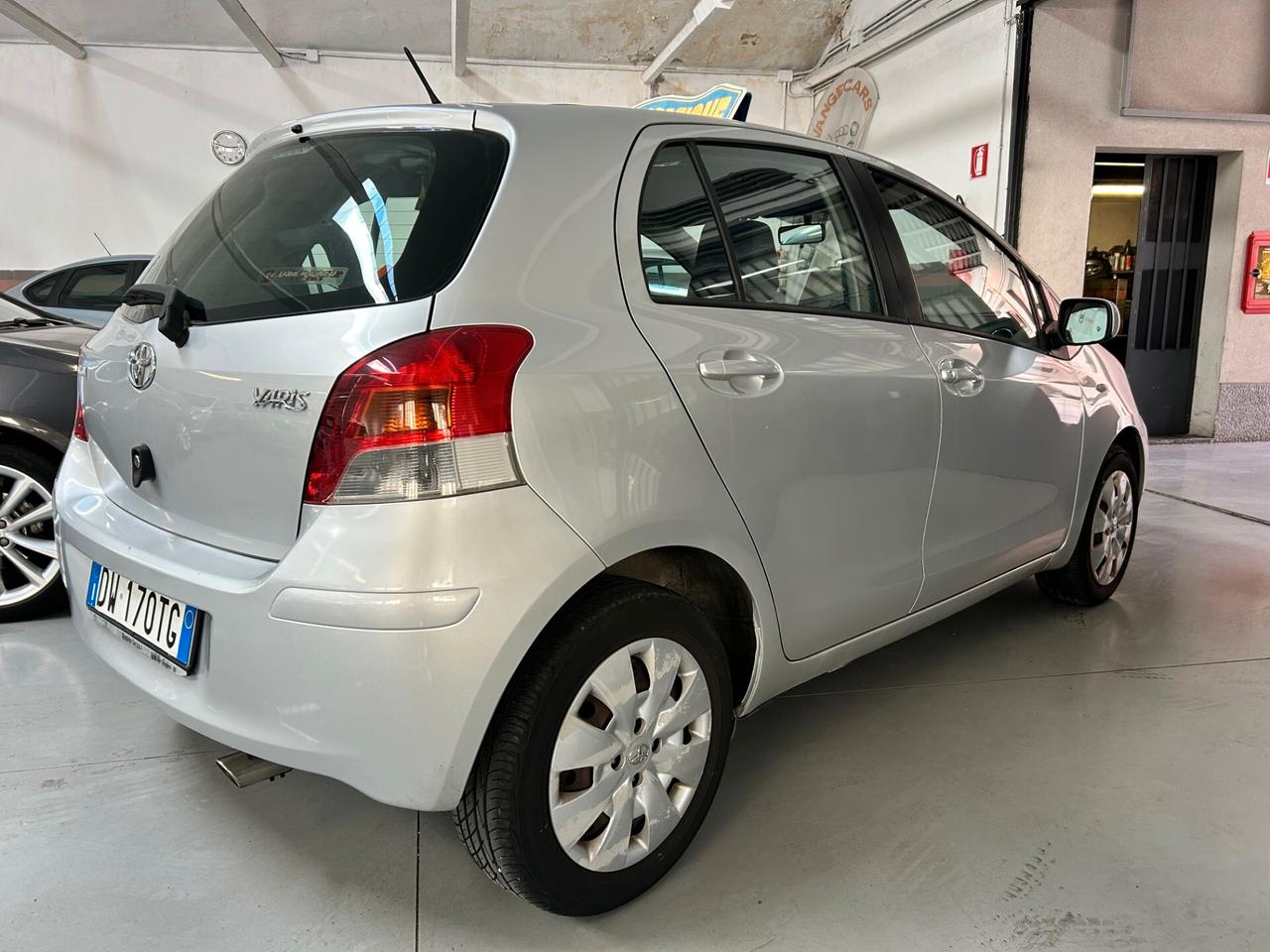 Toyota Yaris 1.3 5 porte Sol