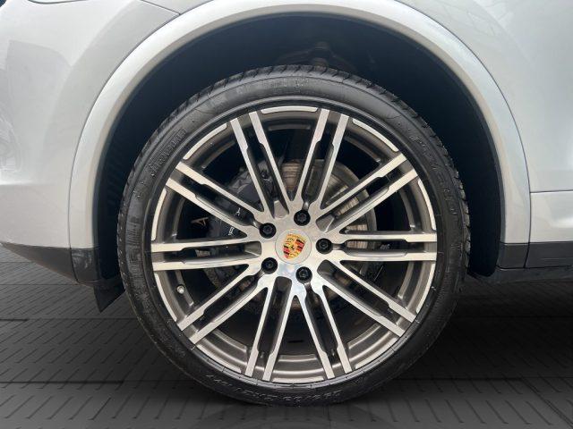 PORSCHE Cayenne Cayenne 3.0 Diesel Platinum Edition