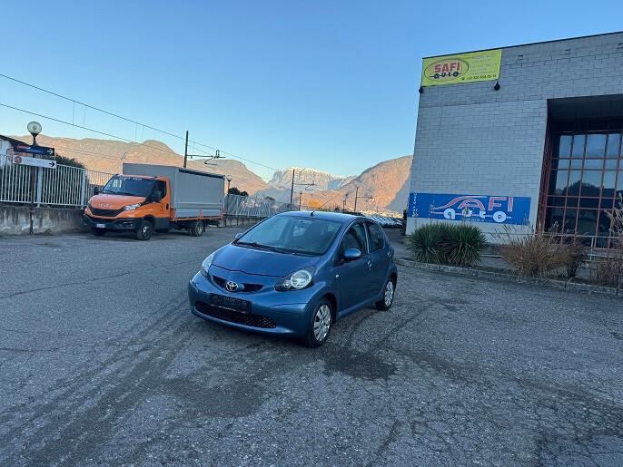 Toyota Aygo 1.0 12V VVT-i 5 porte Sol