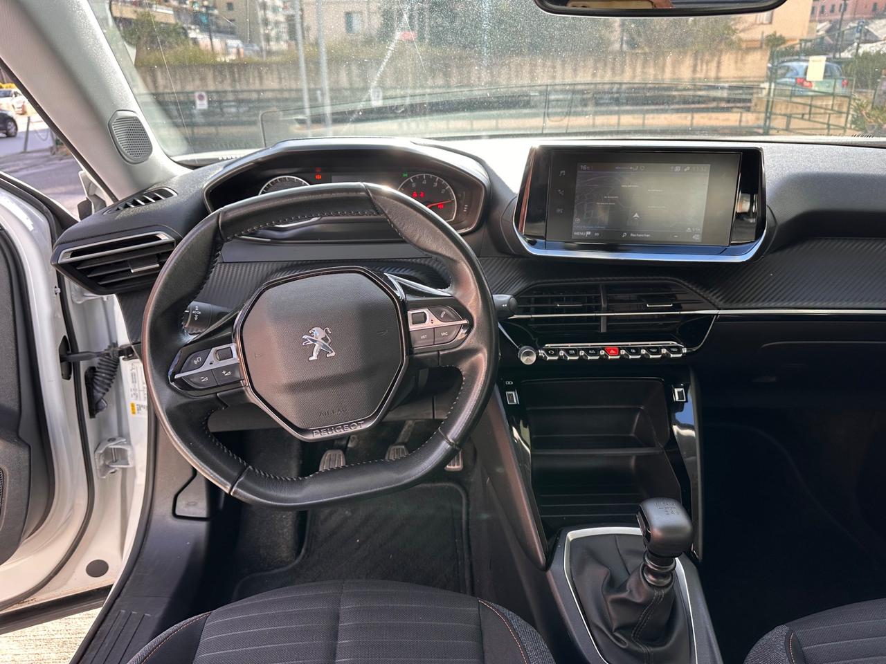 Peugeot 2008 PureTech 100 S&S Active Pack Business - Navi