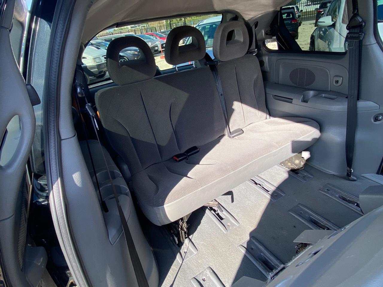 Chrysler Voyager 2.5 CRD cat LX Leather