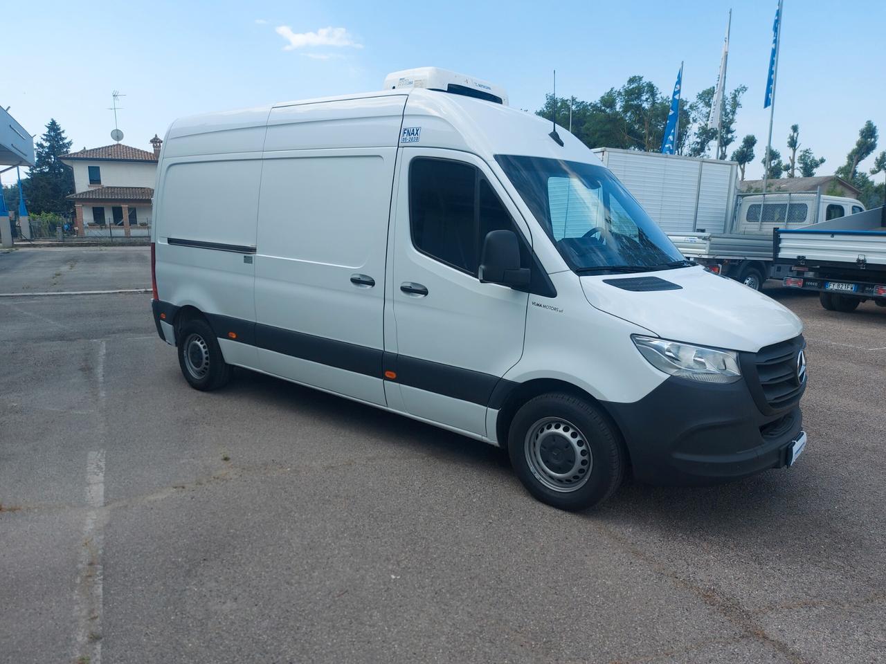 MERCEDES BENZ SPRINTER 315 KA CON RIVESTIMENTO ISOTERMICO E GRUPPO FRIGO