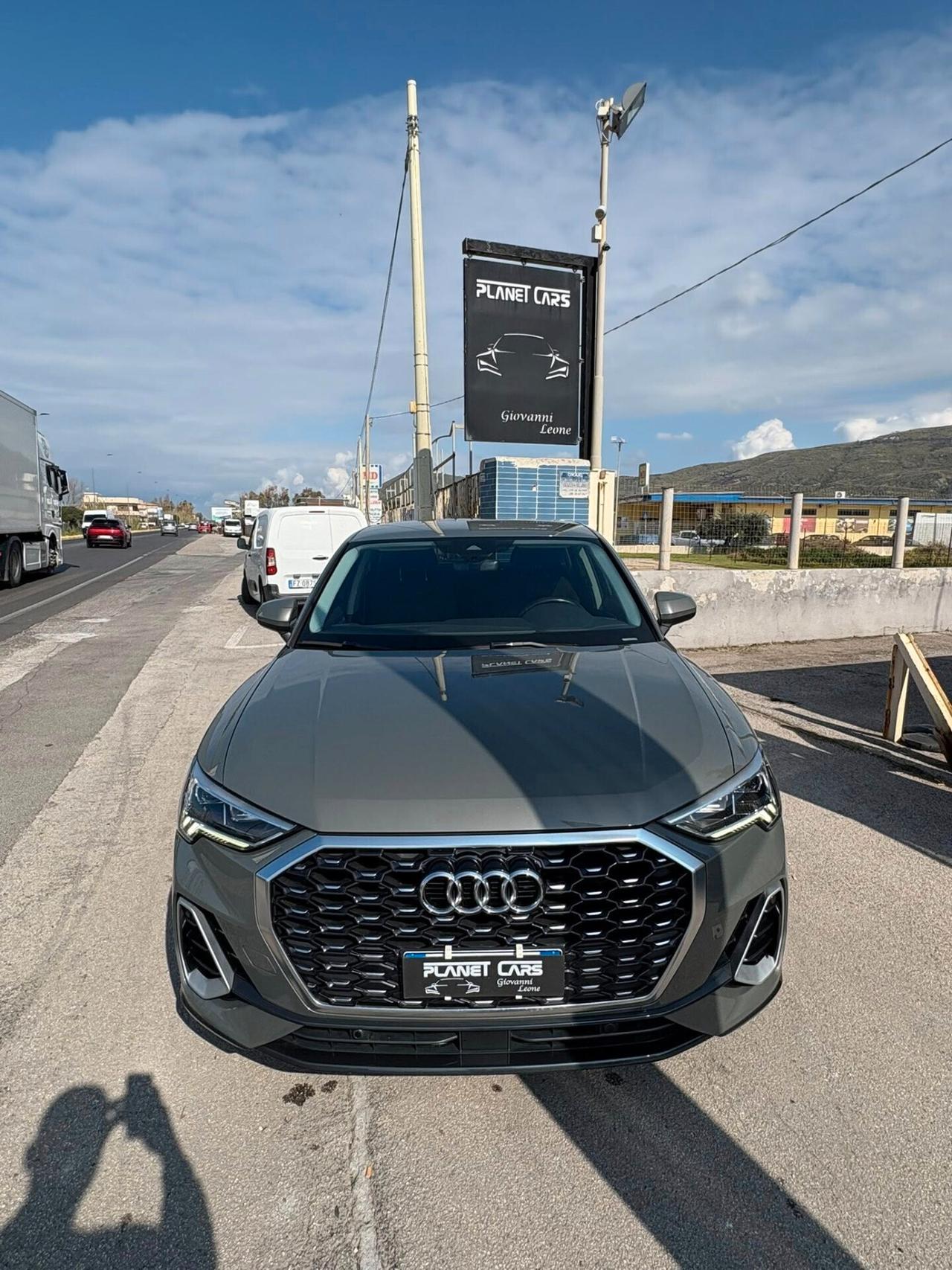 Audi Q3 sportback 150cv S-Line uniprò