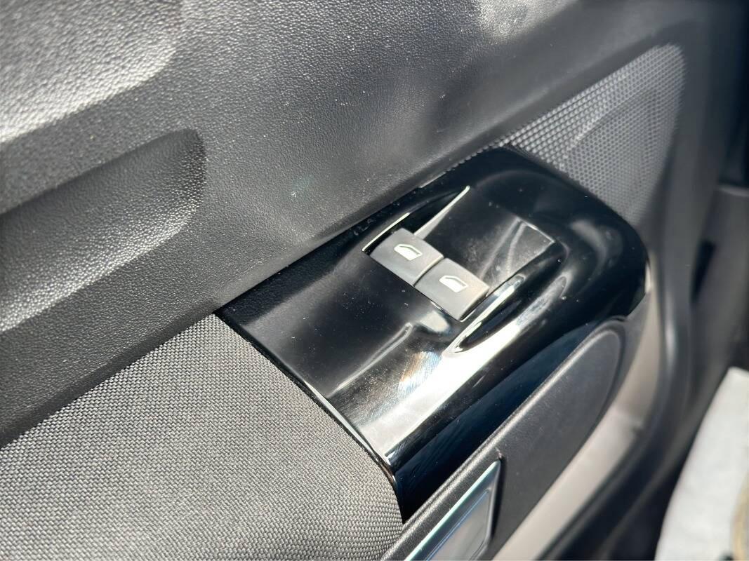 Citroen C3 1.2 puretech Shine 83cv con Telecamera e CarPlay