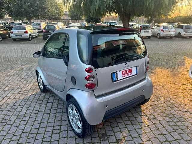 Smart fortwo 700 coupé passion(45 kW)