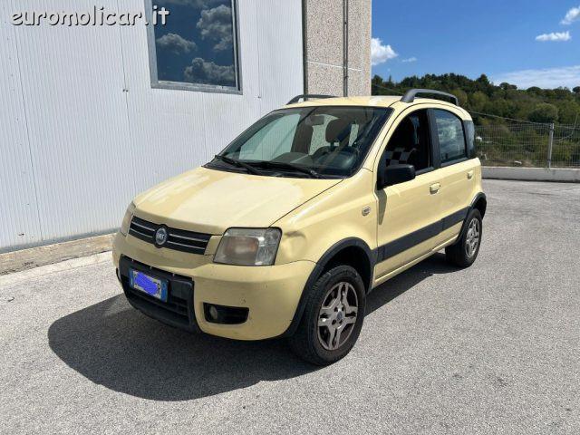 FIAT Panda 1.3 MJT 4x4 Climbing