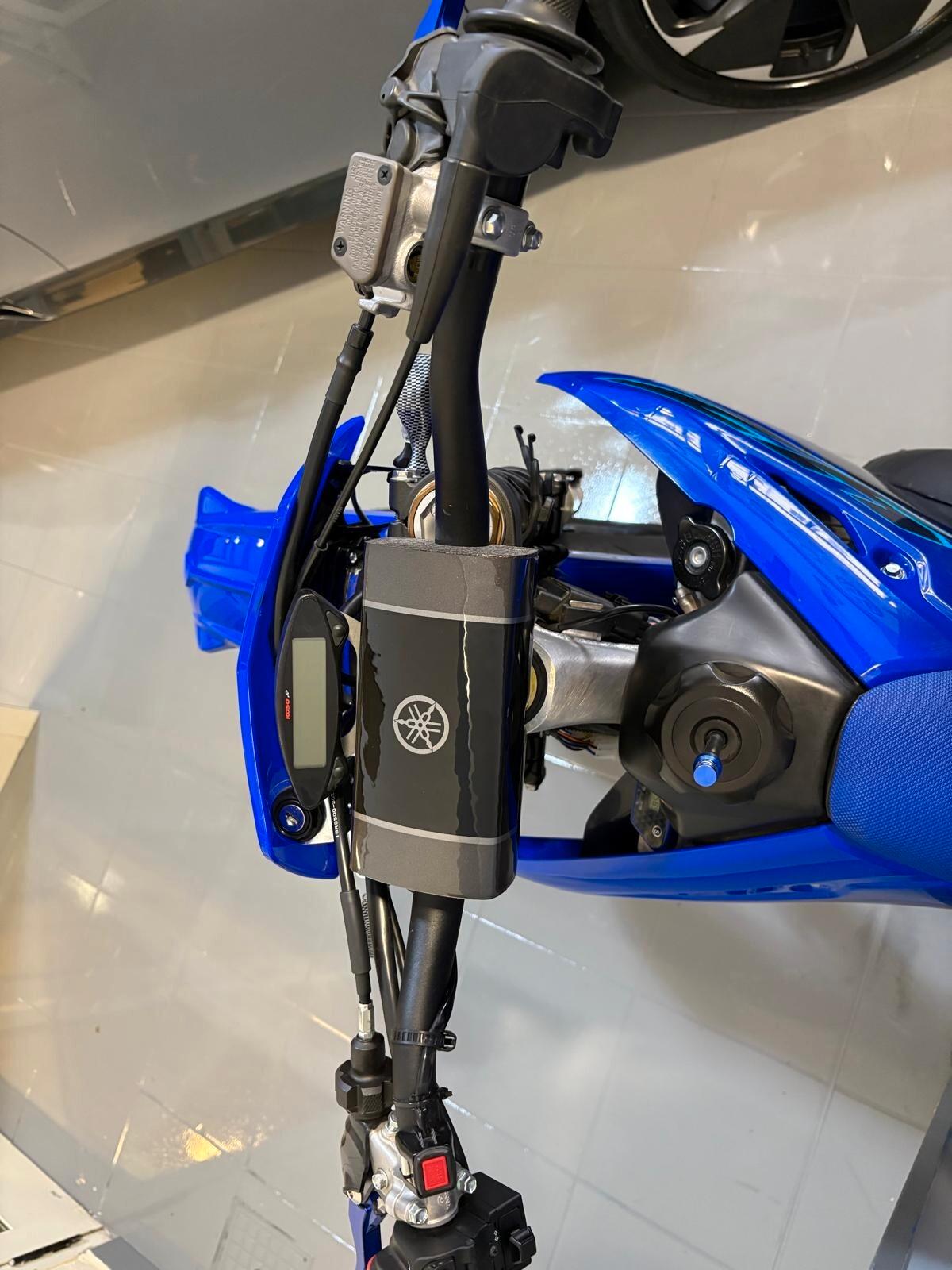 Yamaha YZ 125