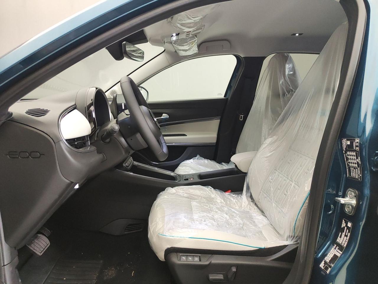 FIAT 600 IV 2023 54KWH 156CV LA PRIMA